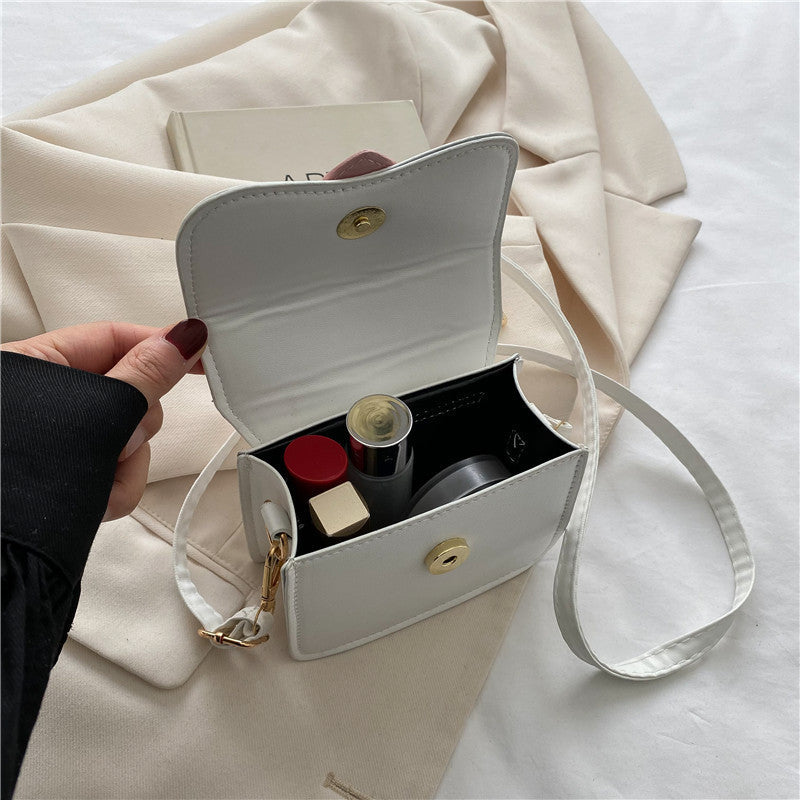 Price 9.84 weight 320g New Textured Portable Love Mini Bag For Women