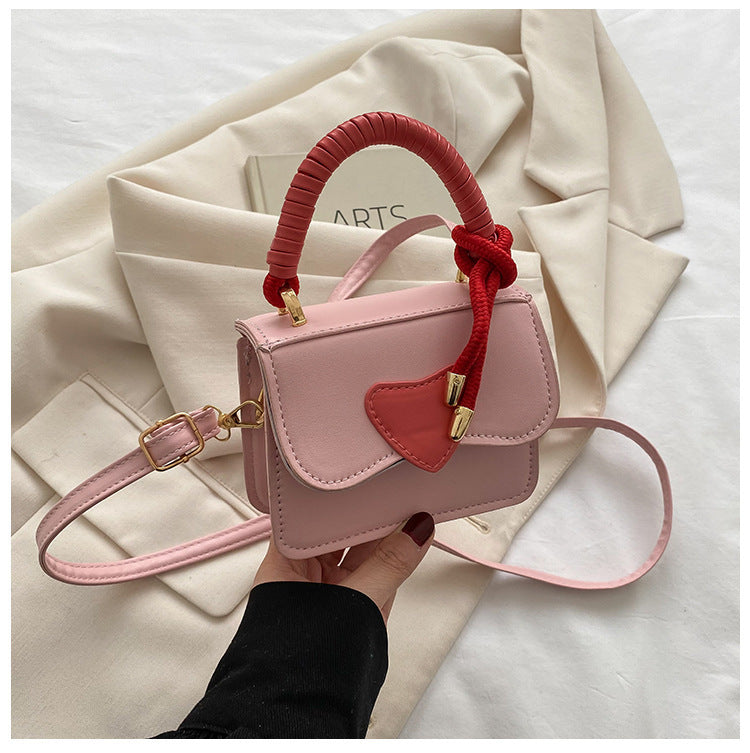 Price 9.84 weight 320g New Textured Portable Love Mini Bag For Women