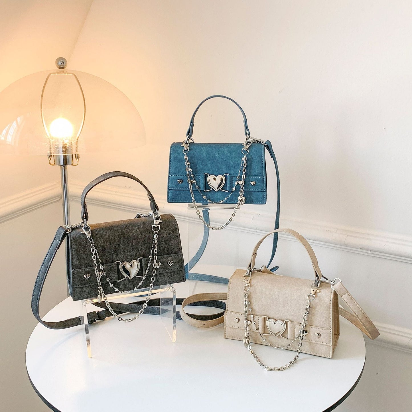 price 4.83 weight 380gWomen's Autumn Fashion Love Chain Shoulder Bag