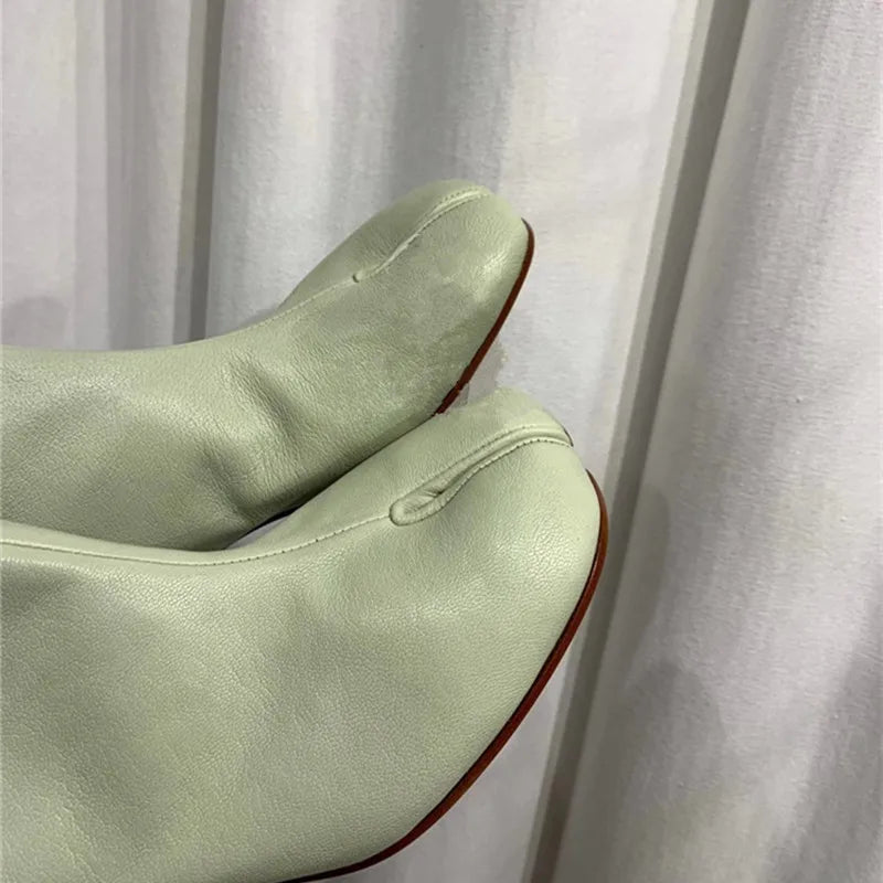 2024 New Luxury Brand Design Fashion Split Toe Genuine Leather Women Chunky High Heels Ladies Bota Winter Tabi Shoes Short Boots