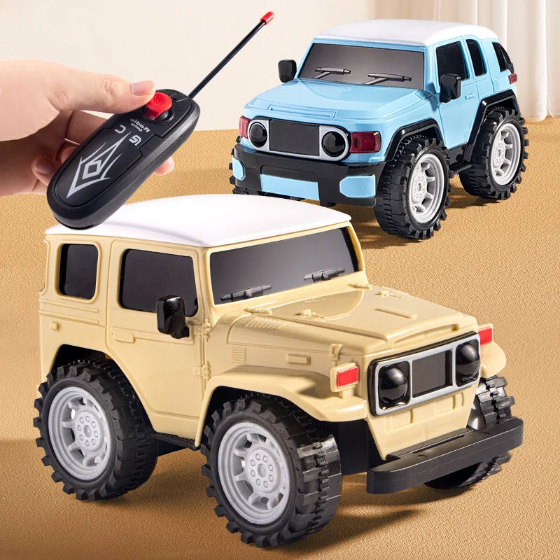 1 Pc Two-Way Electric Remote Control Car Simulation Electric Camouflage Off-Road Sports Car Model Boy Baby Toy(Without Battery)