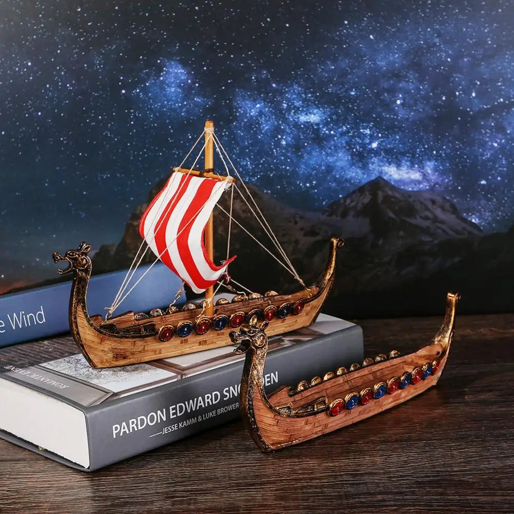 Creative Sailing Ship Model Smooth Edges Sailing Boat Figurine Sailing Boat Statue Ornament Office Decoration Decorative