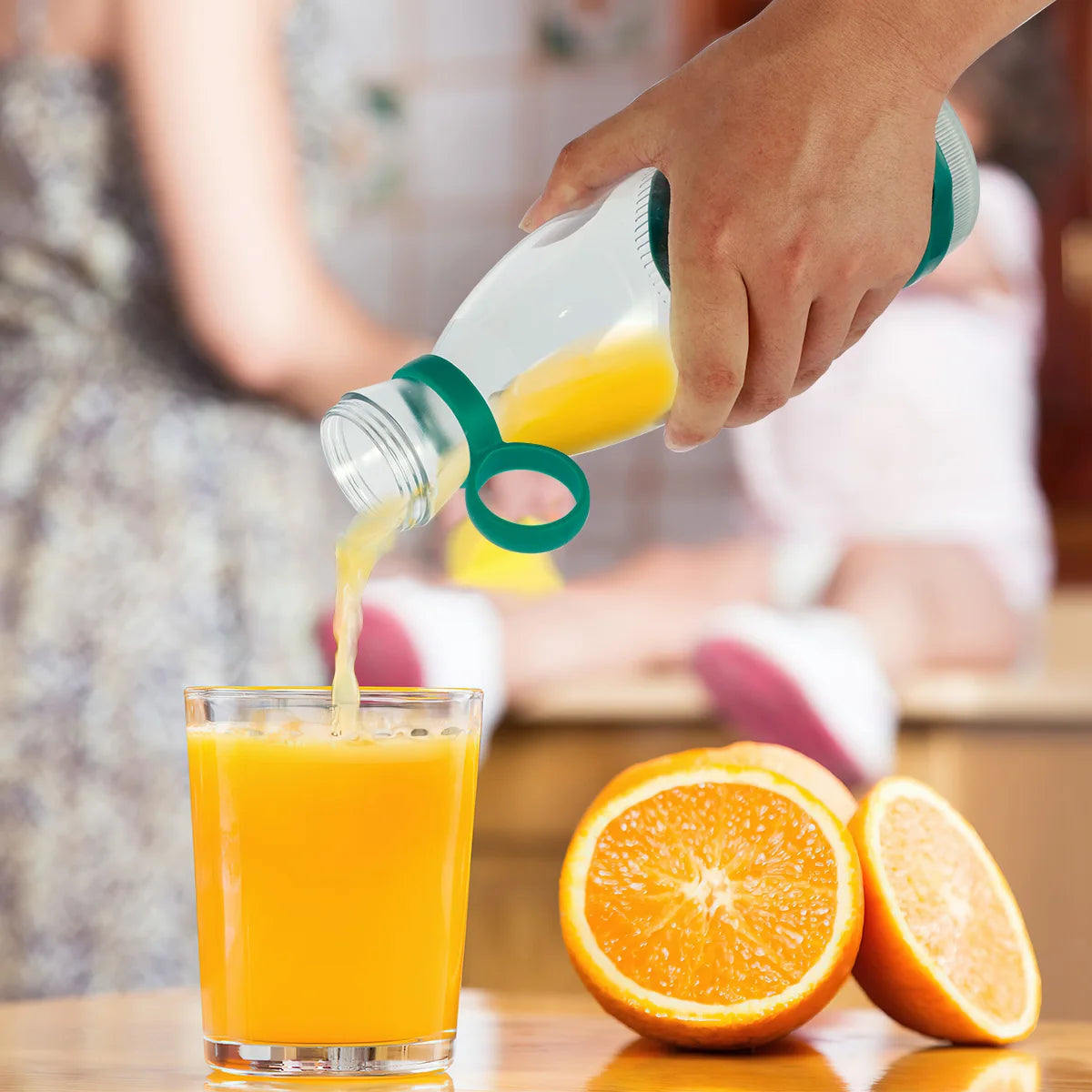 Mini Electric Juicer 380ML USB Rechargeable Fruit Juicer Portable Multifunctionl Automatic Juice Blender Cup for Travel/Home