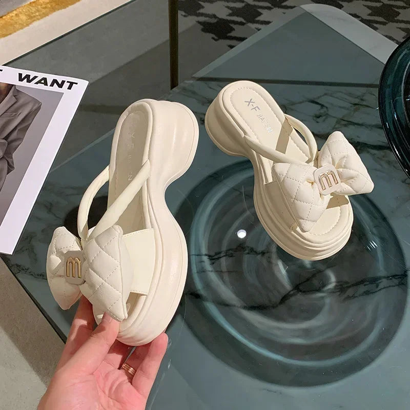 2024 New Korean Edition Casual Beach Shoes Versatile Thick Sole Sandals Women's Shoes Bow Slippers Women's Outwear Summer
