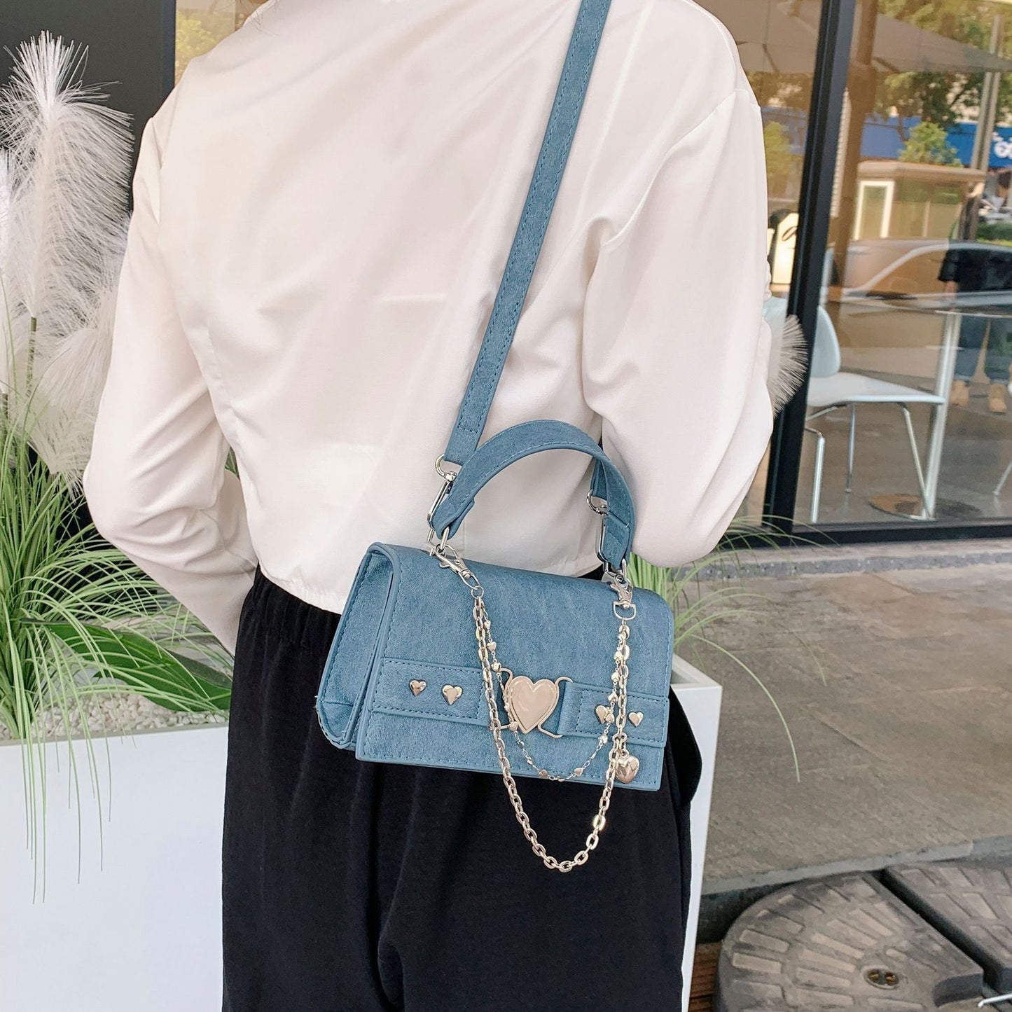 price 4.83 weight 380gWomen's Autumn Fashion Love Chain Shoulder Bag